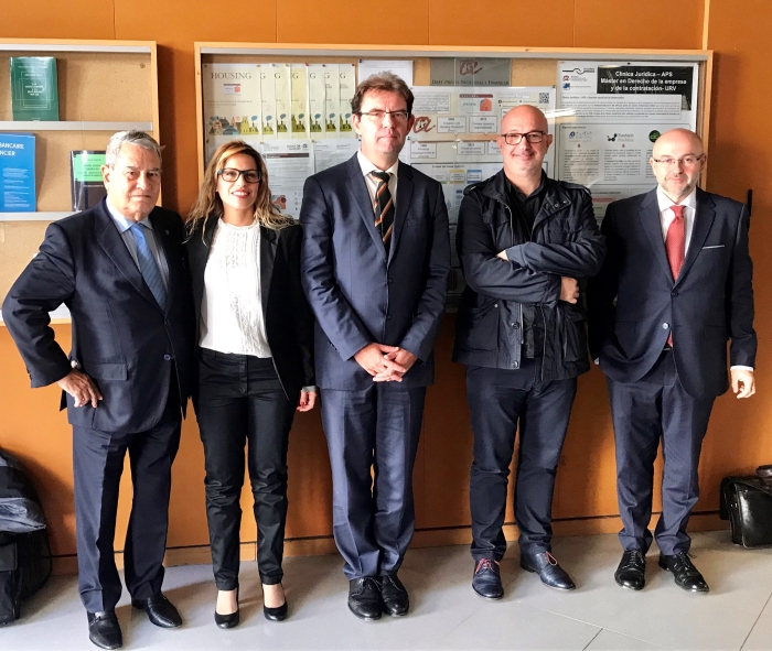 Defensa de la tesi doctoral «Una nueva regulación para los arrendamientos de vivienda en un contexto europe», d’Elga Molina