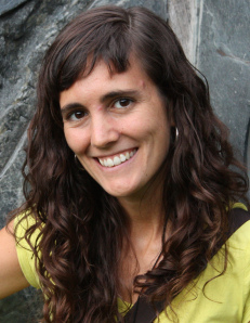 Lurdes Quintero Gallego, student of the postgraduate in mediation of the UNESCO Housing Chairwins the II CEPAC Award